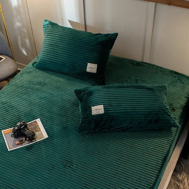 Velvet WarmNest | Ultra-soft velvet duvet cover for royal sleep