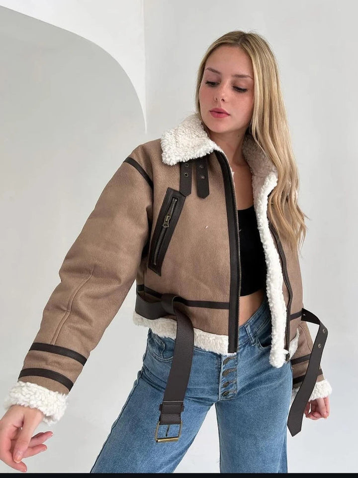 Zennara | Elegant and stylish outerwear jacket with belt