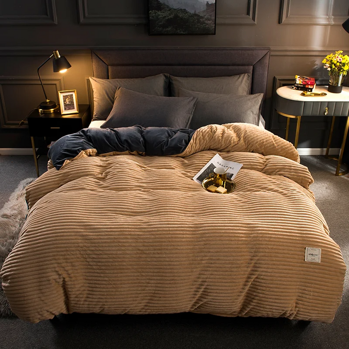 Velvet WarmNest | Ultra-soft velvet duvet cover for royal sleep