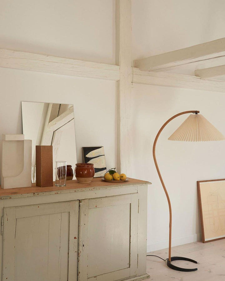 Caprani floor lamp