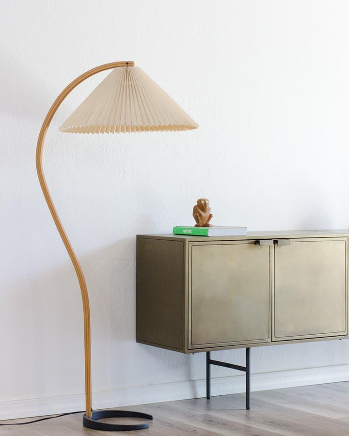 Caprani floor lamp
