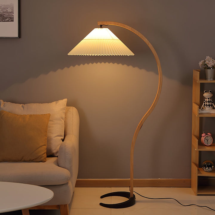 Caprani floor lamp