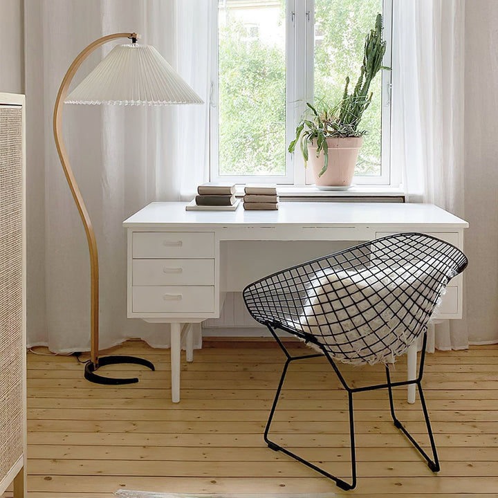 Caprani floor lamp