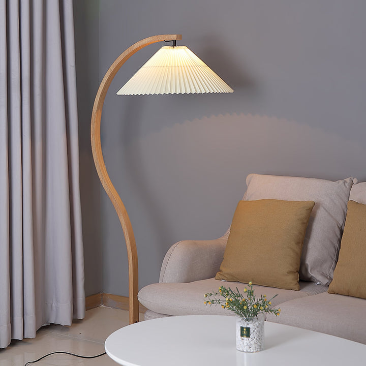 Caprani floor lamp