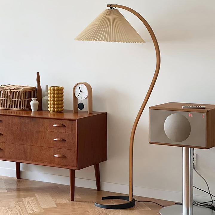 Caprani floor lamp