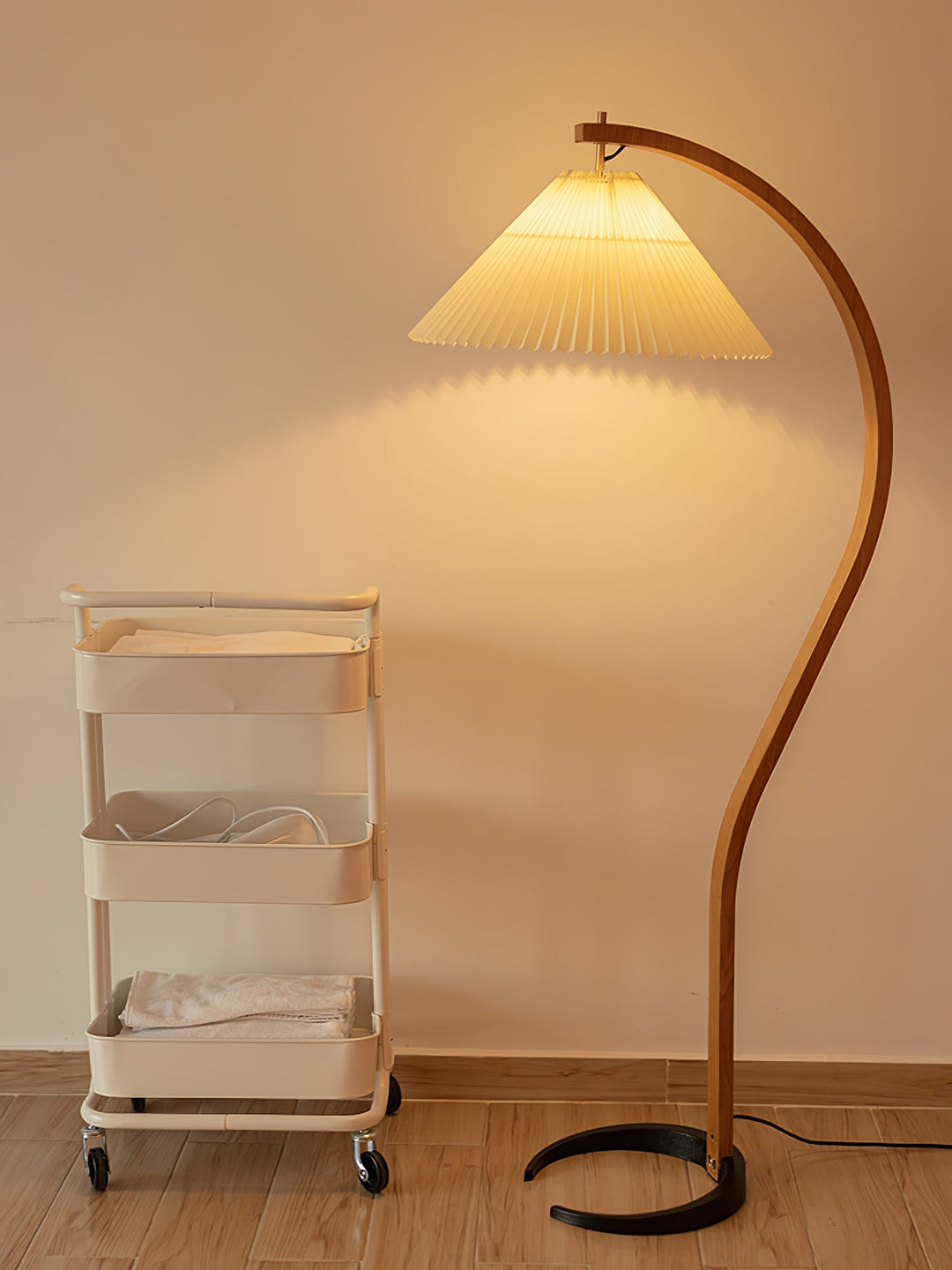 Caprani floor lamp