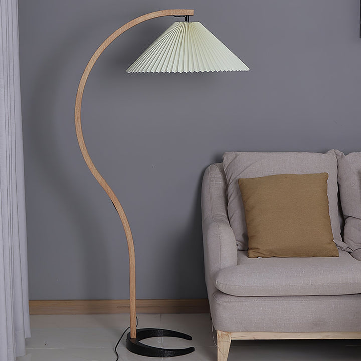 Caprani floor lamp