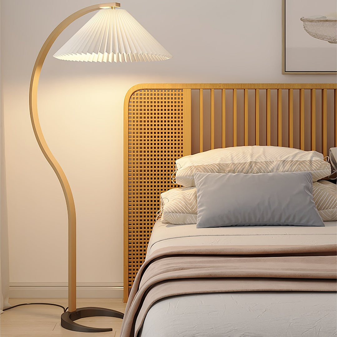 Caprani floor lamp