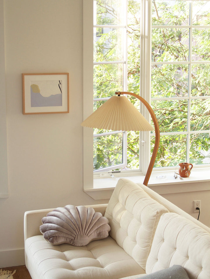 Caprani floor lamp