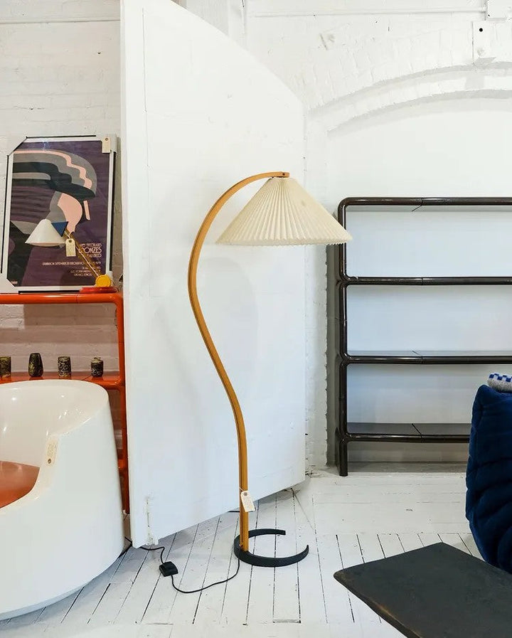 Caprani floor lamp