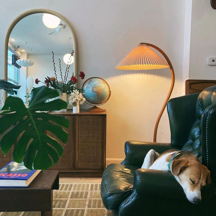 Caprani floor lamp