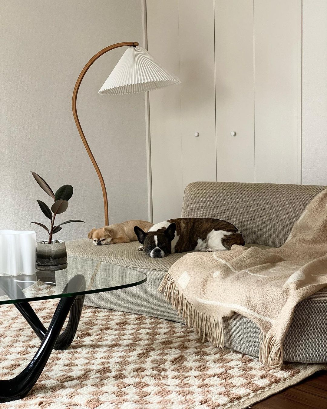 Caprani floor lamp
