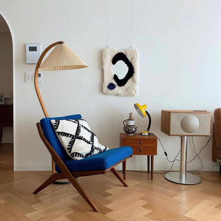Caprani floor lamp