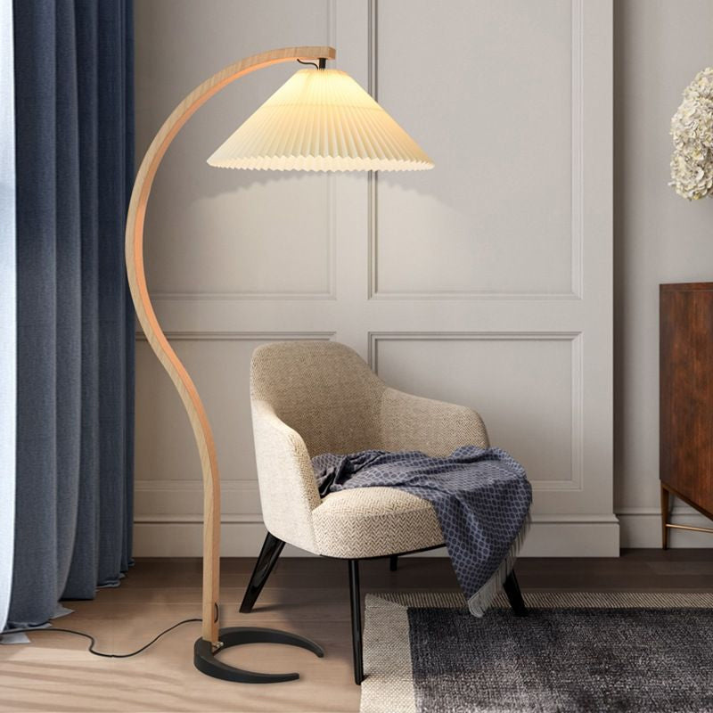 Caprani floor lamp