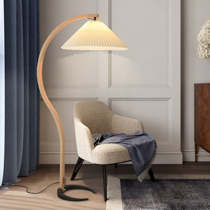 Caprani floor lamp