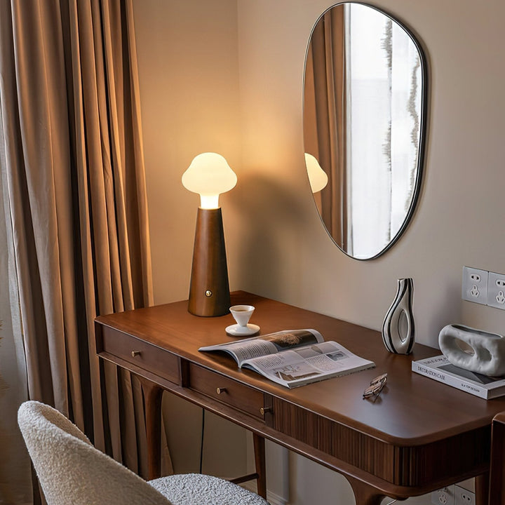 Cloudlet table lamp