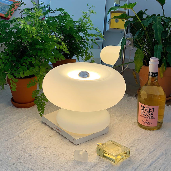 Donut table lamp