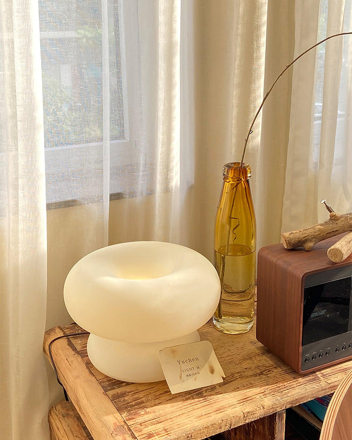 Donut table lamp