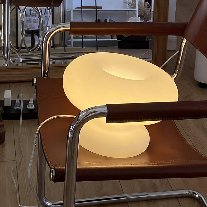 Donut table lamp