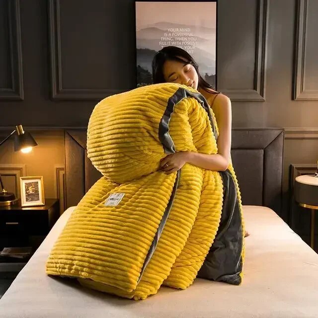 Velvet WarmNest | Ultra-soft velvet duvet cover for royal sleep