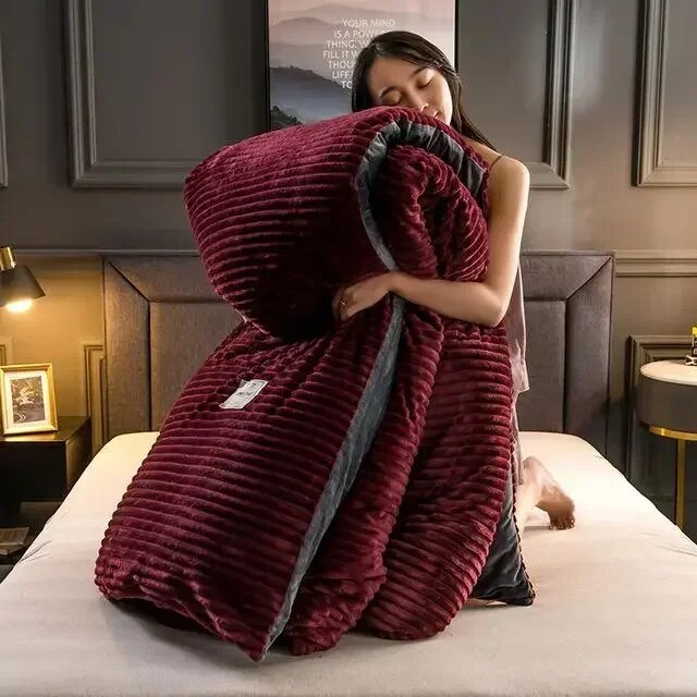 Velvet WarmNest | Ultra-soft velvet duvet cover for royal sleep