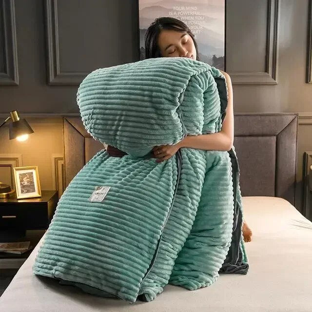 Velvet WarmNest | Ultra-soft velvet duvet cover for royal sleep