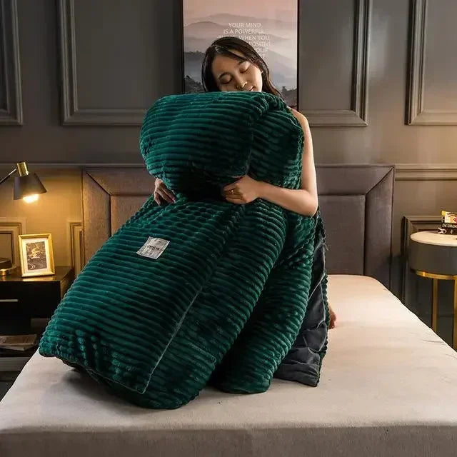 Velvet WarmNest | Ultra-soft velvet duvet cover for royal sleep
