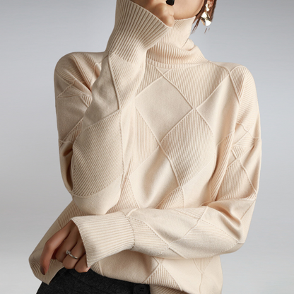 Sabrina | Soft and warm cashmere turtleneck sweater for women