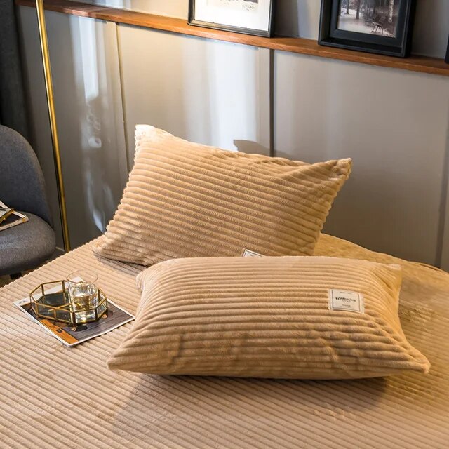 Velvet WarmNest | Ultra-soft velvet duvet cover for royal sleep