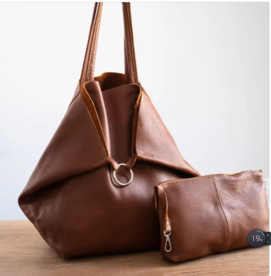 Sophie | Elegant brown leather bag in oversize with matching wallet