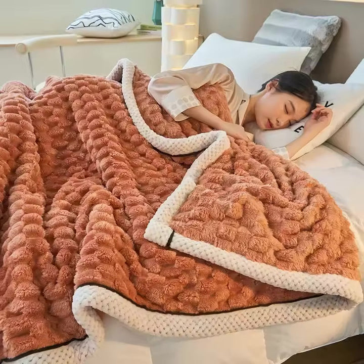 SoftHaven | Fluffy velvet blanket for autumn &amp; winter