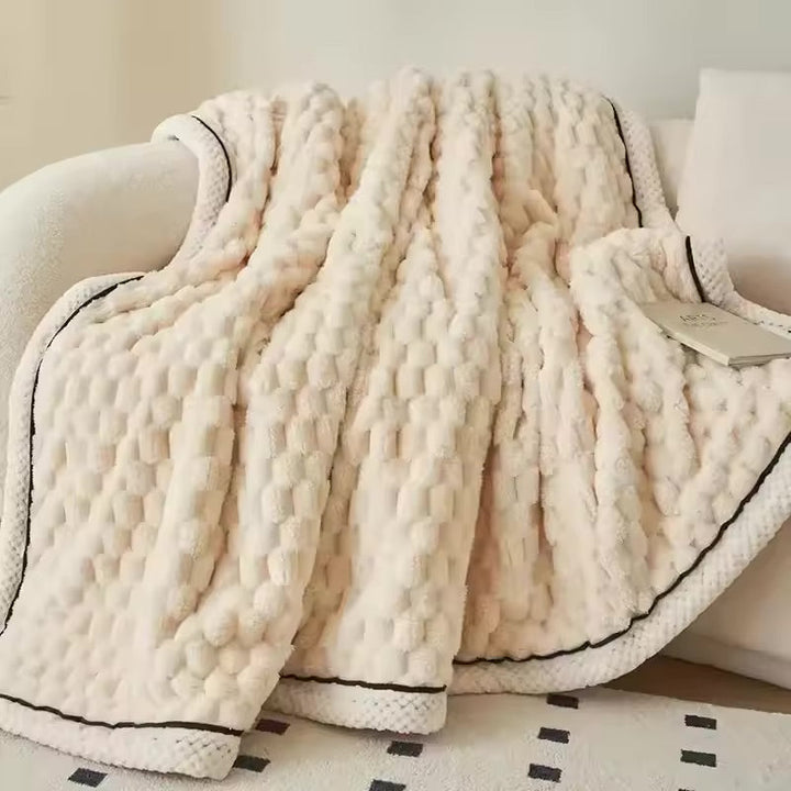 SoftHaven | Fluffy velvet blanket for autumn &amp; winter
