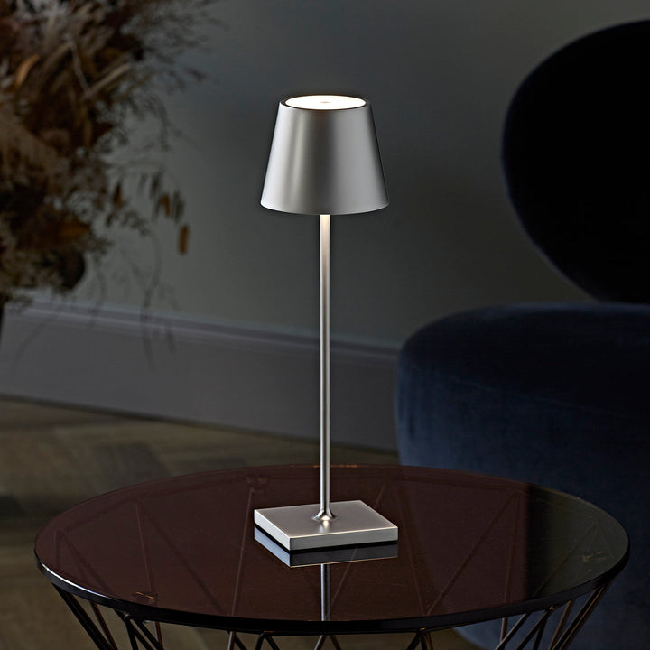 LumenLux | Rabatt bei Mehrfachkauf - Dimmbare Tischlampe mit USB-C