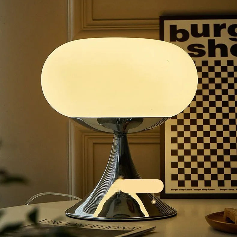Antique Style Apple Tischlampe