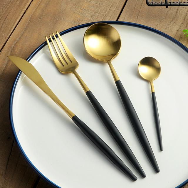 Elegante französische Esskultur | Kunstvolles Besteckset für ein zauberhaftes Esserlebnis