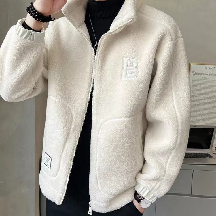 Brayden | Warm, thick winter fur 