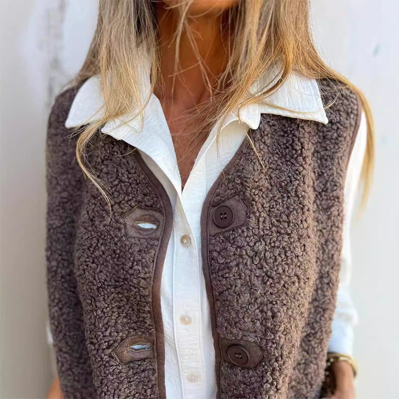 Layla | Women's winter vest made of soft wool with buttons 
