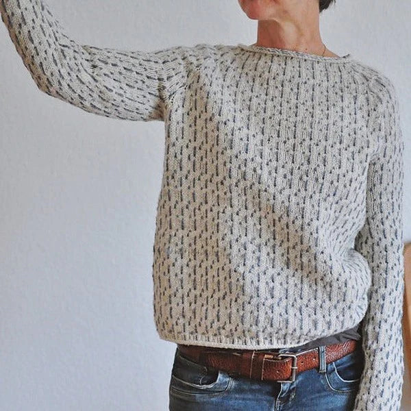 Olyvia - Elegant grey boat neck sweater