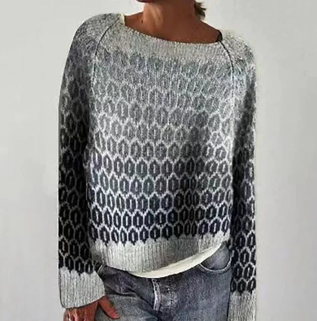 Pearl - women's sweater with details 