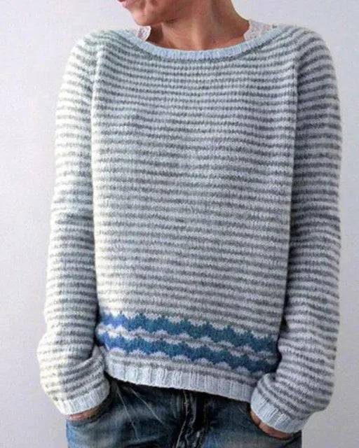 Pearl - women's sweater with details 