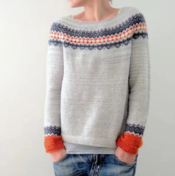 Pearl - women's sweater with details 