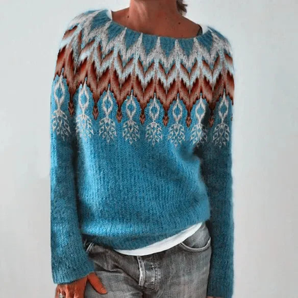 Pearl - women's sweater with details 