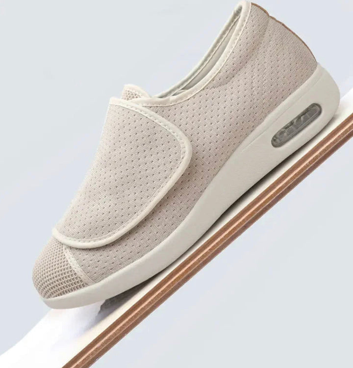 StepEase - Ultimate comfort for wide and swollen feet 