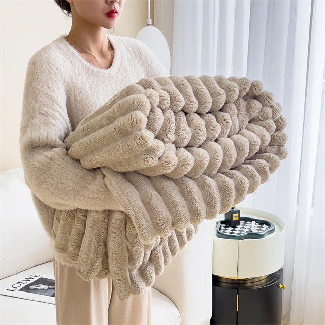 CosyCloud - Winter Warmth Blanket