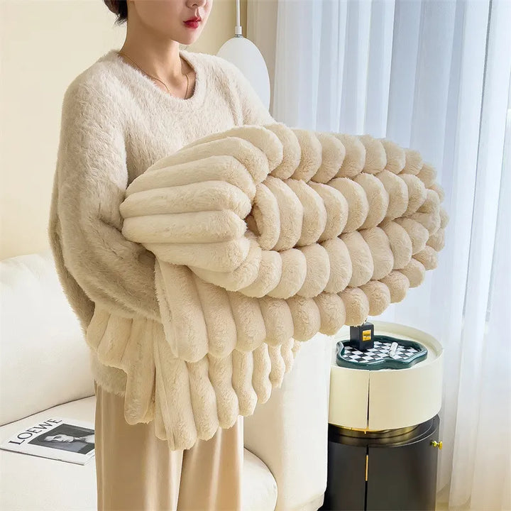 CosyCloud - Winter Warmth Blanket