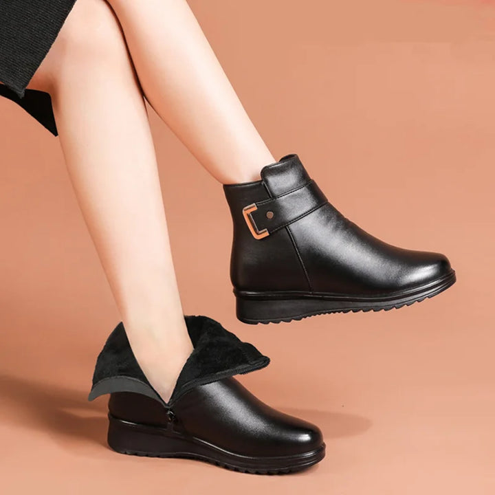 LeahVogue™ - Women's wool boots with metal buckles 