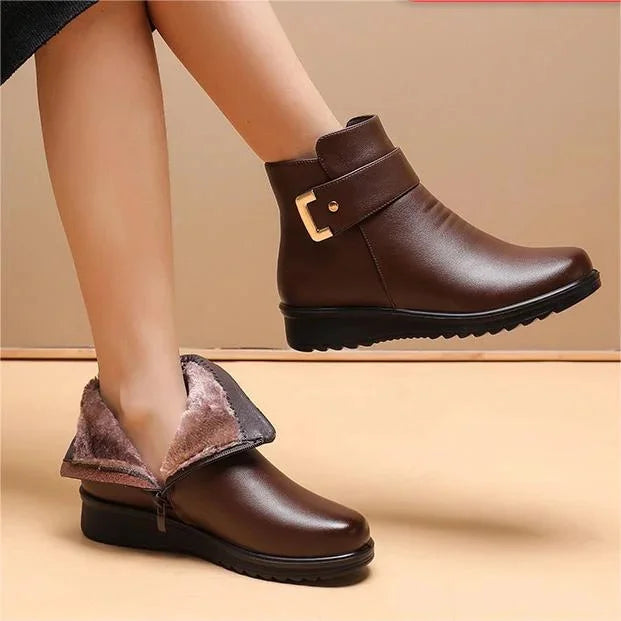 LeahVogue™ - Women's wool boots with metal buckles 
