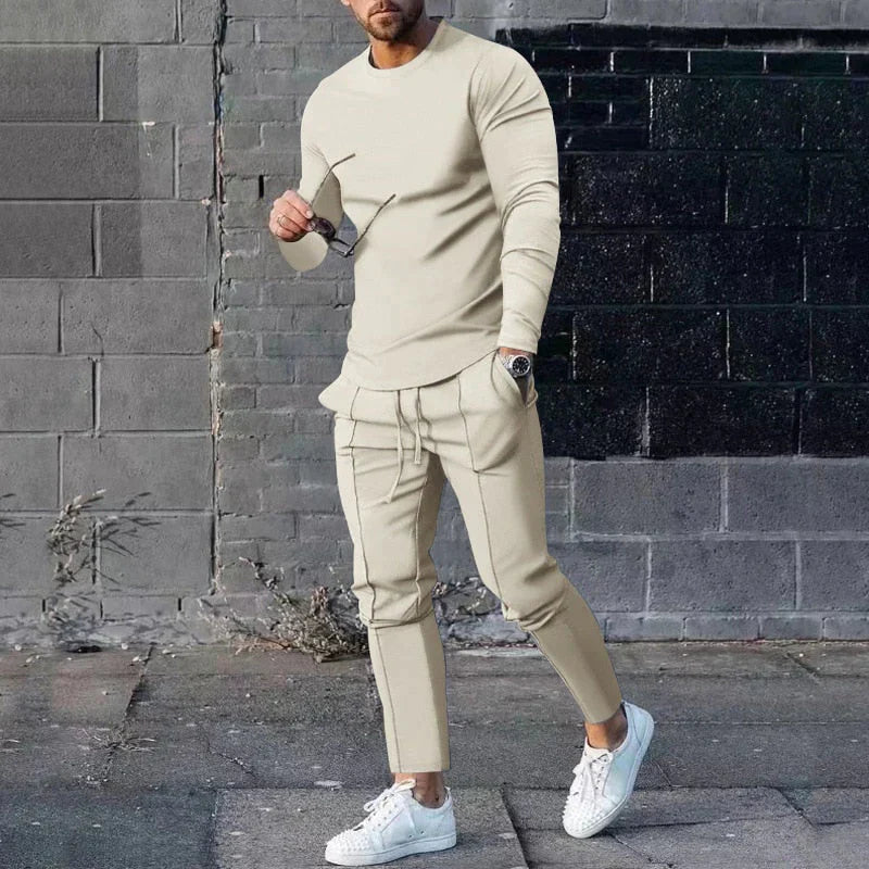 VitalMEN™ - The ultimate spotlight tracksuit 