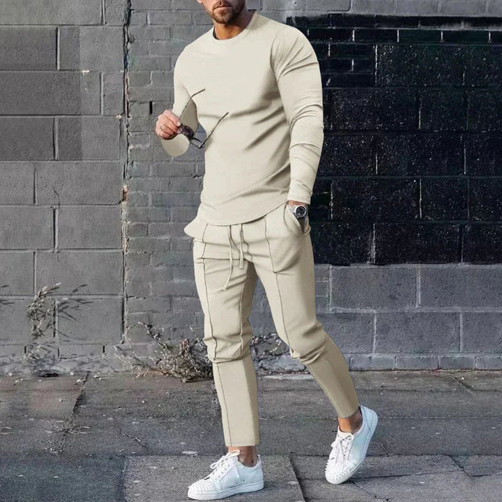 VitalMEN™ - The ultimate spotlight tracksuit 