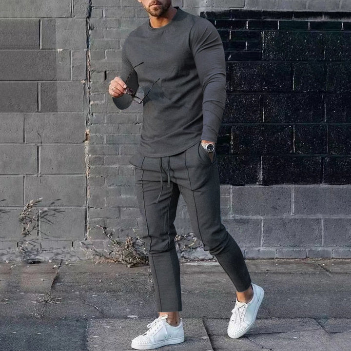 VitalMEN™ - The ultimate spotlight tracksuit 
